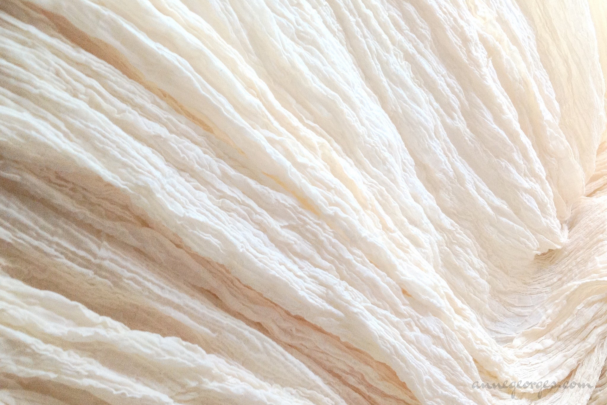 Organic Cotton Wadding, 100g Loose Fibres 100% Organic Unbleached
