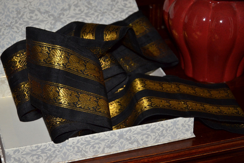 Handwoven Mulberry Silk Trim with Gold Brocade Thread. ( Temple