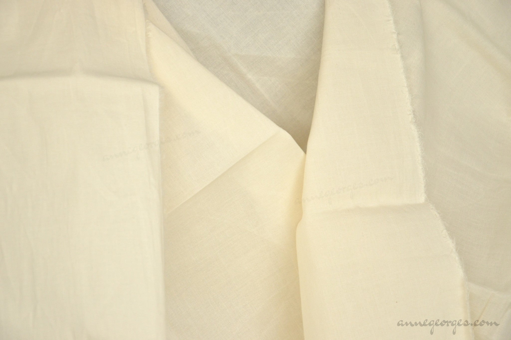 Organic Cotton Stretch Fabric ( Cambric Lycra, Unbleached Dyeable )
