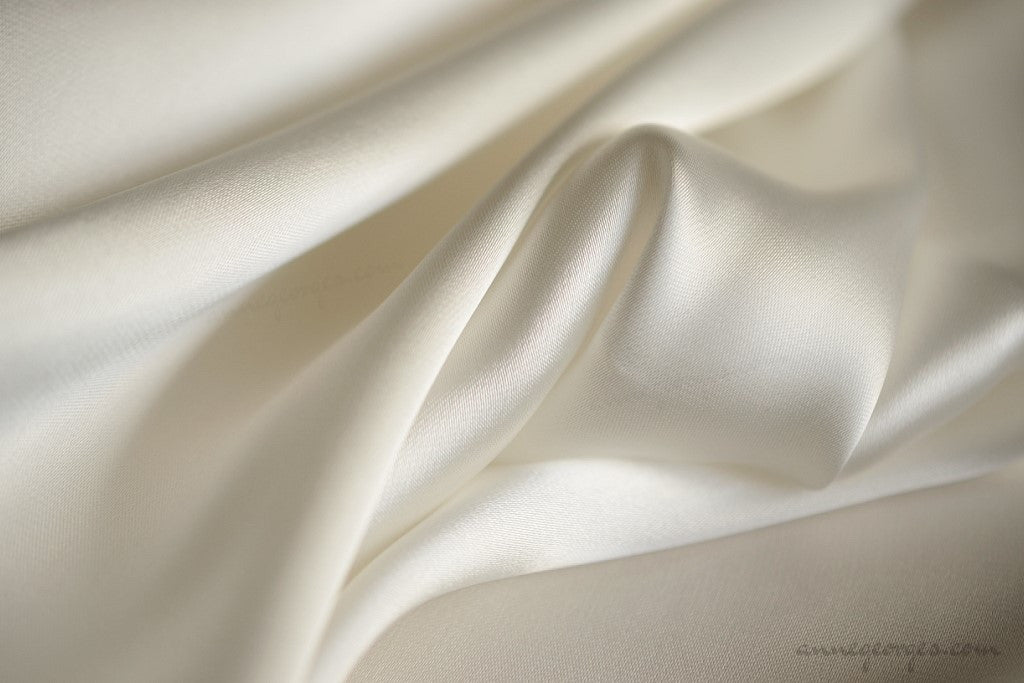 Pure Silk Scrunched Organza Fabric (Scrunch Silk Organza 60g, Unbleach –  AnneGeorges